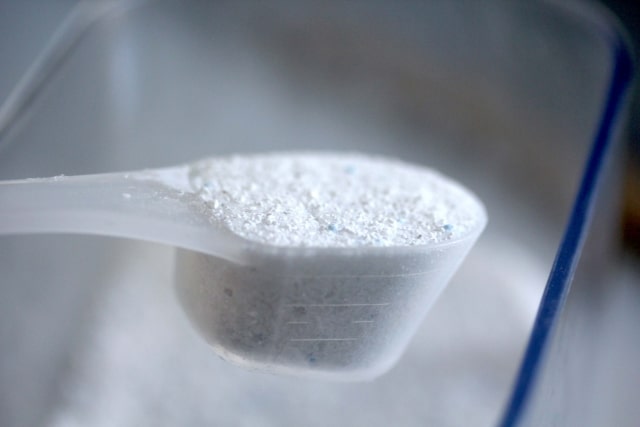 食器洗い機は食器洗い機専用の洗剤を使う