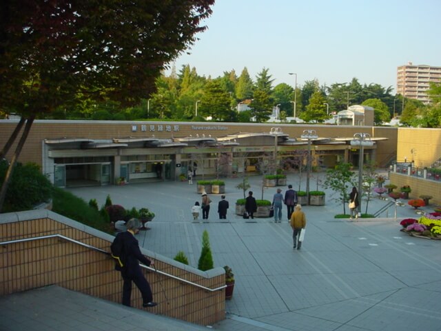 鶴見緑地駅