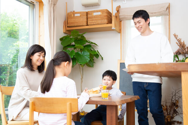 4人家族で2LDK、無理なく暮らせるのはどんな場合?