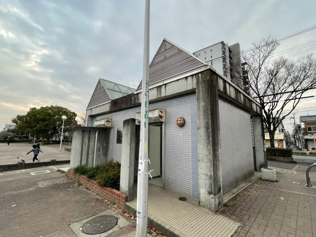 三ノ瀬公園トイレ