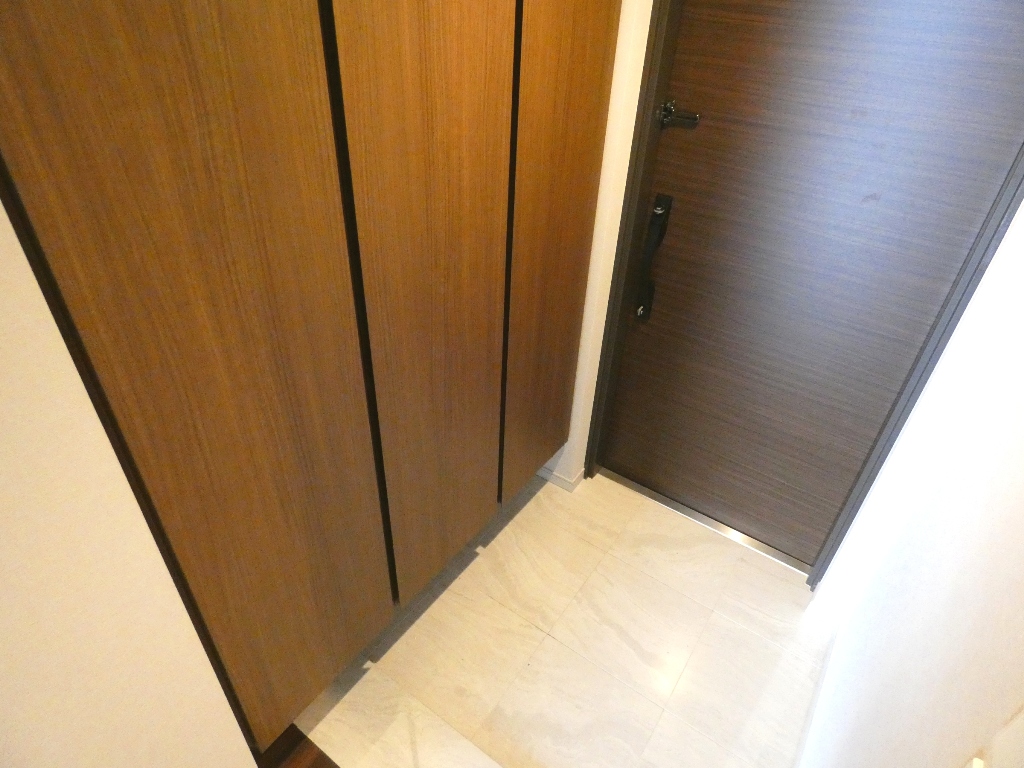 グランドメゾン新梅田タワー 玄関