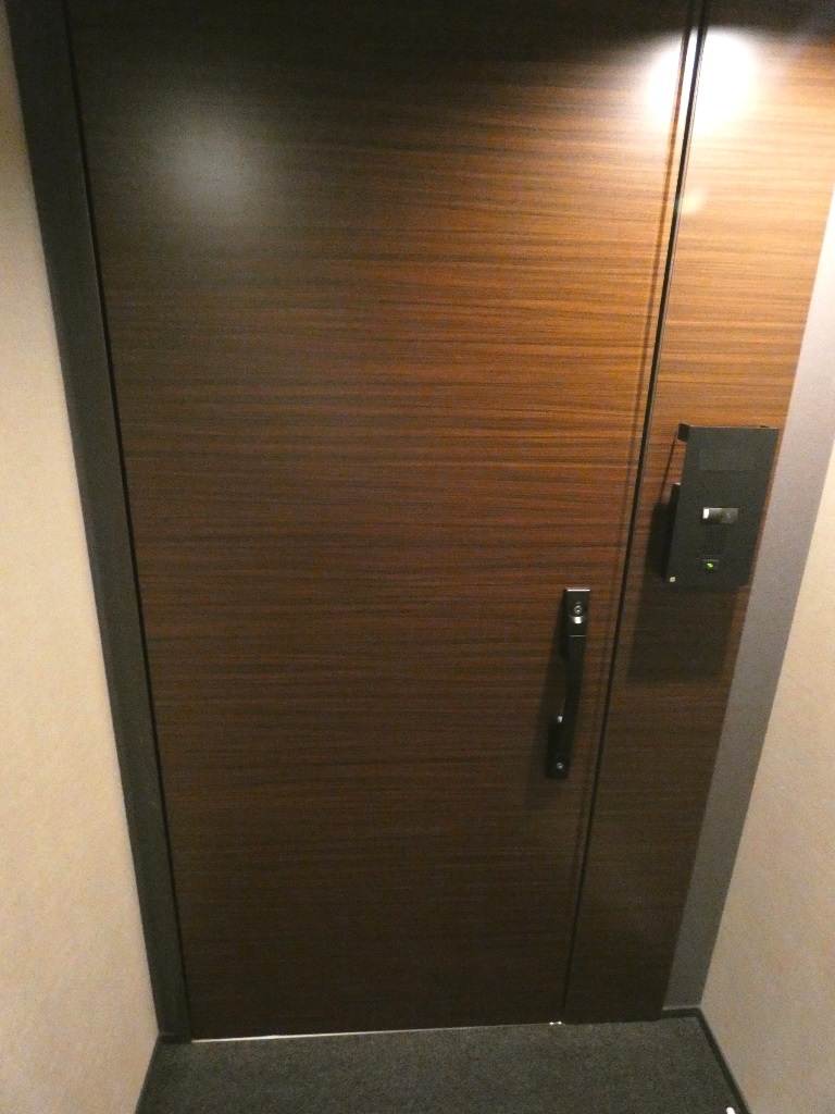 グランドメゾン新梅田タワー 玄関