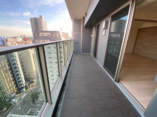 ジオタワー南森町ベランダ